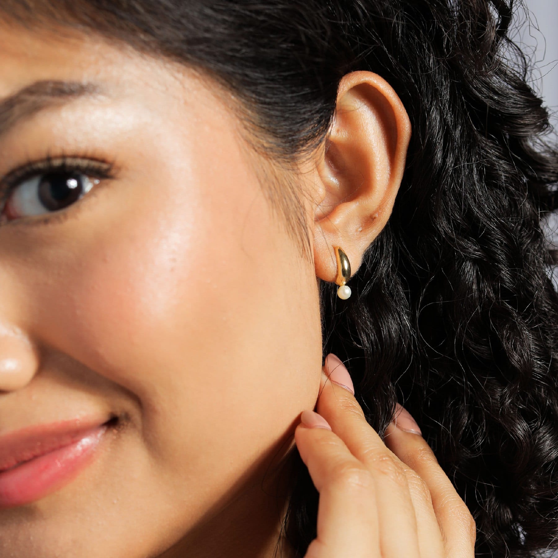 Dara Pearl Gold Earrings - 3